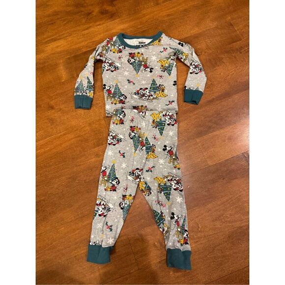 Toddler Disney Mickey Mouse Christmas pajamas - Picture 1 of 4
